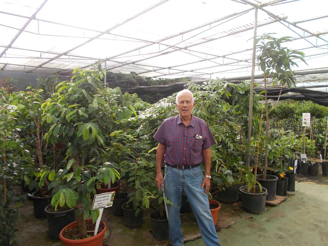 Dr. Víctor Galán Sauco